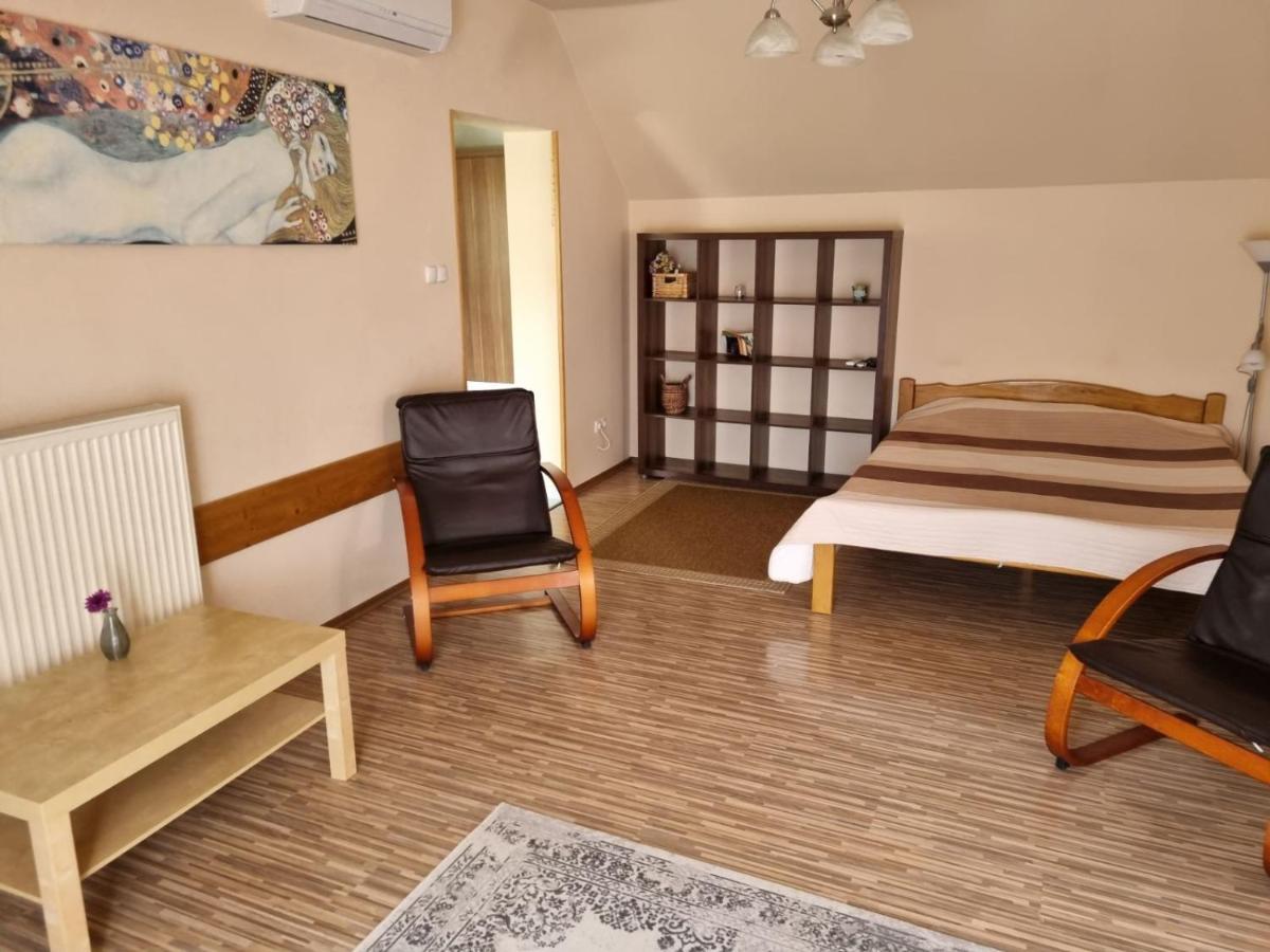 Koerteszirom Apartman Эгер Экстерьер фото